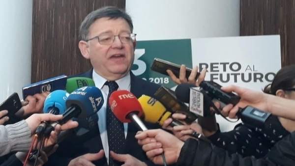 Ximo Puig atiende a los medios este martes en Alicante Ximo Puig atiende a los medios este martes en Alicante