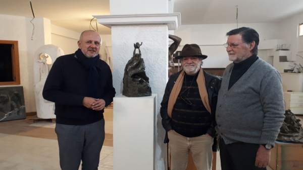 Ensenyat con la familia del artista Mir Ensenyat con la familia del artista Mir