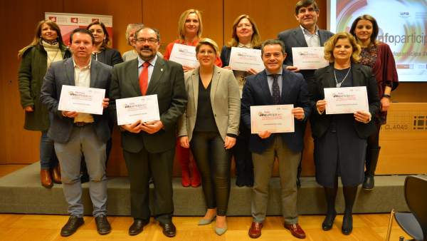 Imagen de la entrega de las distinciones Imagen de la entrega de las distinciones