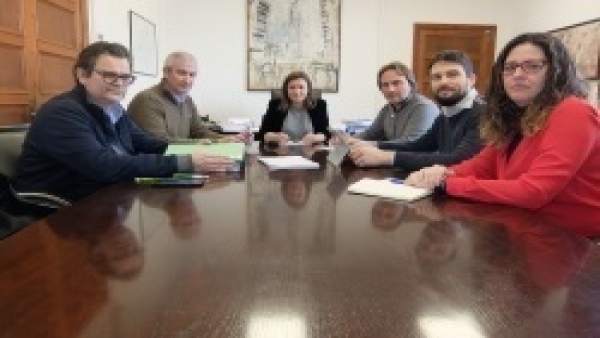 Reunión del Consell con Aptur Reunión del Consell con Aptur
