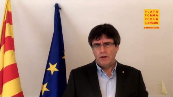 Carles Puigdemont en un vídeo emitido en los V Premis Martí Gasull Carles Puigdemont en un vídeo emitido en los V Premis Martí Gasull