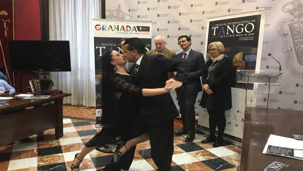 Presentación del festival de tango Presentación del festival de tango