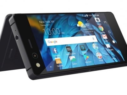 ZTE Axon M