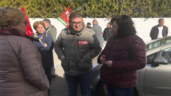 Concentración de trabajadores de Huévar Concentración de trabajadores de Huévar
