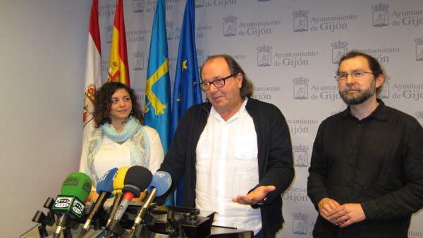 Tania Gonzzález, Eurodiputada Podemos, Mario Suarez Xsp Y Emilio Leon Tania Gonzzález, Eurodiputada Podemos, Mario Suarez Xsp Y Emilio Leon