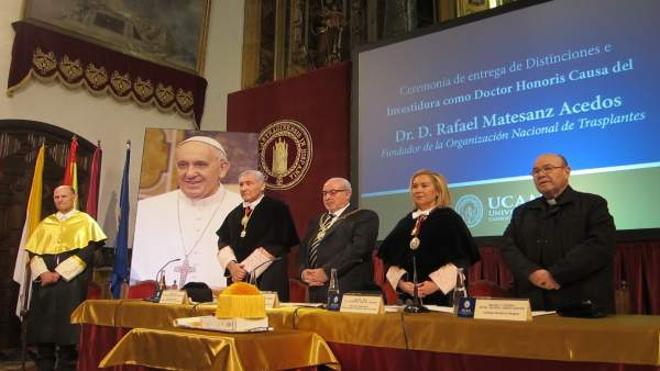 Inicio del acto de nombramiento Rafael Matesanz como Doctor Honoris Causa UCAM Inicio del acto de nombramiento Rafael Matesanz como Doctor Honoris Causa UCAM