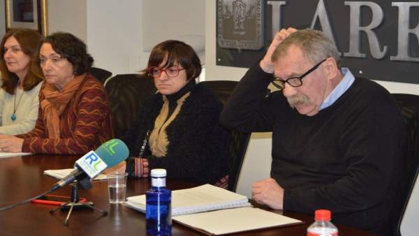 Las concejalas de SSPL y el abogado Fernando Merodio en rueda de prensa Las concejalas de SSPL y el abogado Fernando Merodio en rueda de prensa
