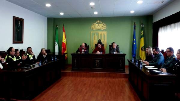 Np Y Foto Tabernas Se Adhiere Al Acuerdo Con El Ministerio Del Interior Y La Fem Np Y Foto Tabernas Se Adhiere Al Acuerdo Con El Ministerio Del Interior Y La Fem