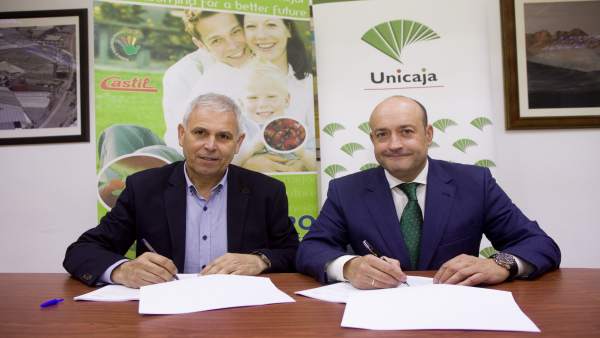Acuerdo entre Unicaja Banco y la cooperativo El Grupo de Granada Acuerdo entre Unicaja Banco y la cooperativo El Grupo de Granada