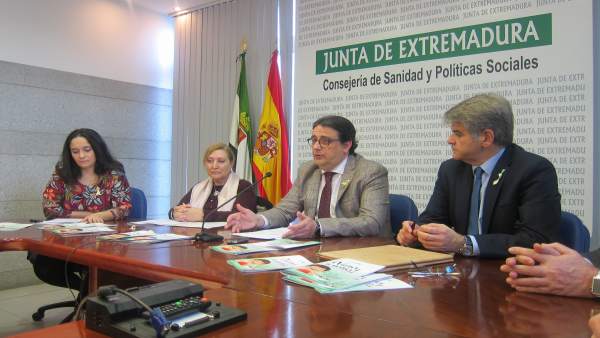 Consejero de Sanidad y Políticas Sociales, José María Vergeles Consejero de Sanidad y Políticas Sociales, José María Vergeles