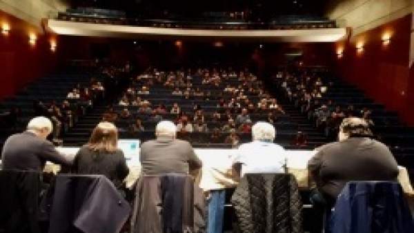 Charla en Alcúdia por la zonificación turística Charla en Alcúdia por la zonificación turística