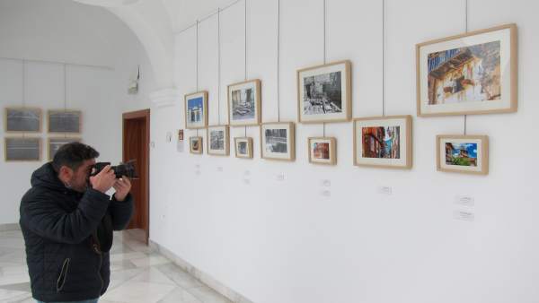 Exposición de fotografías en la Asamblea de Extremadura Exposición de fotografías en la Asamblea de Extremadura