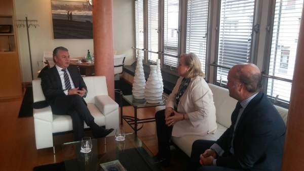 Belarmino Feito, Mercedes Fernández y Luis Venta Belarmino Feito, Mercedes Fernández y Luis Venta