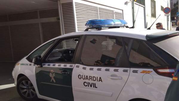 Guardia Civil entra en juzgados de vélez. Guardia Civil entra en juzgados de vélez.