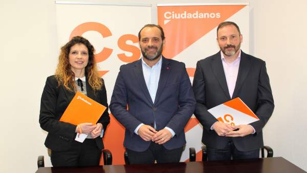 Ciudadanos en el Ayuntamiento en rueda de prensa Ciudadanos en el Ayuntamiento en rueda de prensa