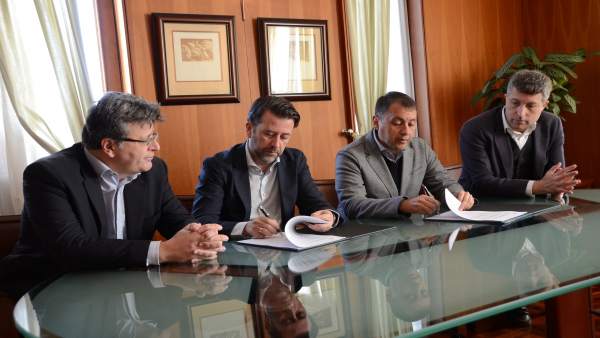 Nota De Prensa Y Fotografia: Bibliotecas Convenio Nota De Prensa Y Fotografia: Bibliotecas Convenio