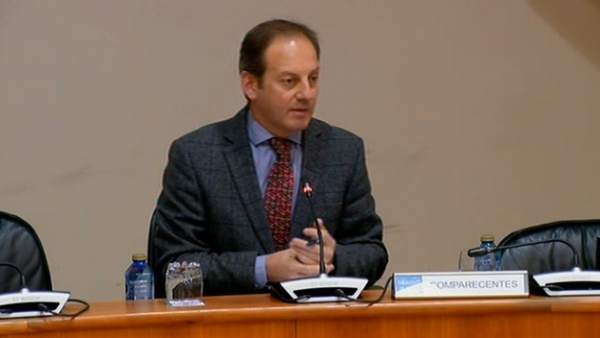 El director del Igape, en el Parlamento El director del Igape, en el Parlamento