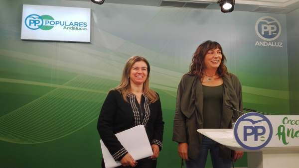 Loles López, hoy en rueda de prensa junto a Teresa Ruiz-Sillero Loles López, hoy en rueda de prensa junto a Teresa Ruiz-Sillero