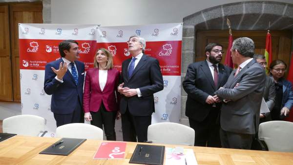 Suárez-Quiñones y Alicia García en Ávila Suárez-Quiñones y Alicia García en Ávila