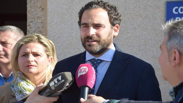 Daniel Pérez en rueda de prensa Daniel Pérez en rueda de prensa