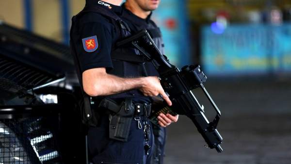 Recursos de Policía Nacional, agente, agentes, policía, policías, arma, armas Recursos de Policía Nacional, agente, agentes, policía, policías, arma, armas