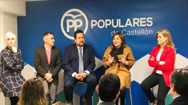 El PP estudia portar als tribunals la llei de plurilingüisme del Govern valencià El PP estudia portar als tribunals la llei de plurilingüisme del Govern valencià