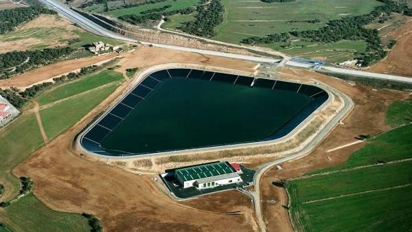El canal Segarra Garrigues a la altura de Torrefeta i Florejacs El canal Segarra Garrigues a la altura de Torrefeta i Florejacs