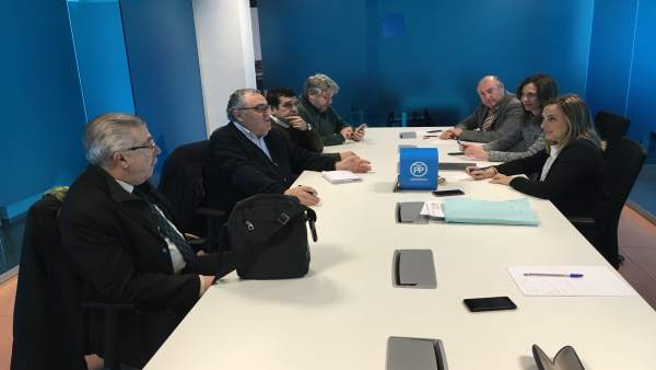 Reunión del PP con representantes del sector turístico Reunión del PP con representantes del sector turístico
