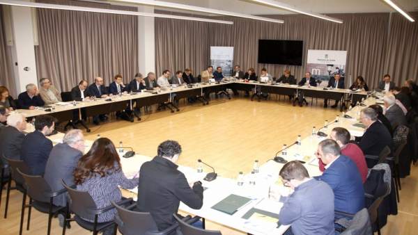Reunión de la Diputación de Lleida con consells comarcals Reunión de la Diputación de Lleida con consells comarcals