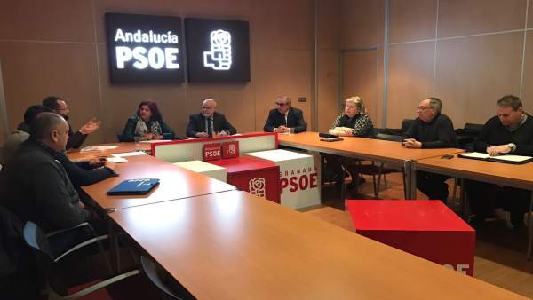 Reunión entre el PSOE y los representantes sindicales de la cárcel de Albolote Reunión entre el PSOE y los representantes sindicales de la cárcel de Albolote