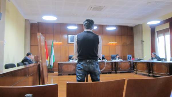 El acusado durante el juicio en la Audiencia de Jaén El acusado durante el juicio en la Audiencia de Jaén