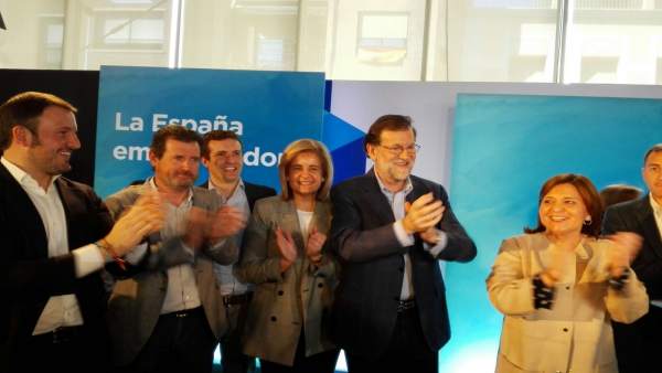 Bonig, junto a Rajoy en un acto en Elche Bonig, junto a Rajoy en un acto en Elche