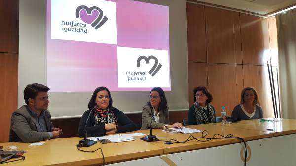 Nota De Prensa Y Foto Mujeres En Igualdad Nota De Prensa Y Foto Mujeres En Igualdad