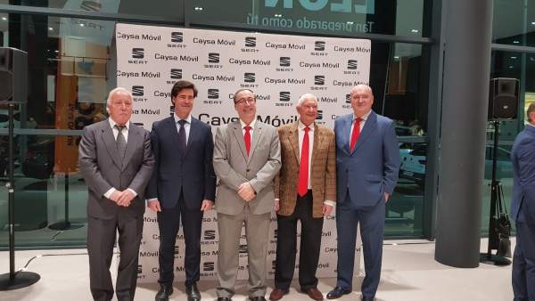 Inauguración de las nuevas instalaciones de Caysa Móvil en Camas Inauguración de las nuevas instalaciones de Caysa Móvil en Camas