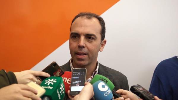 El portavoz de Ciudadanos en el Ayuntamiento de Sevilla, Javier Millán El portavoz de Ciudadanos en el Ayuntamiento de Sevilla, Javier Millán