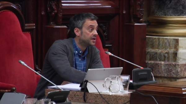 Xulio Ferreiro en el pleno municipal Xulio Ferreiro en el pleno municipal