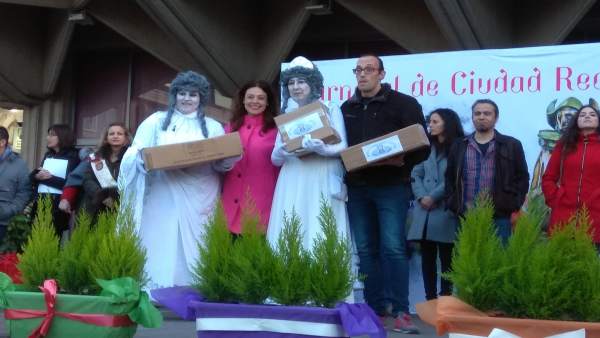 'El Burleta' Recibiendo El Arlequín De Oro 'El Burleta' Recibiendo El Arlequín De Oro