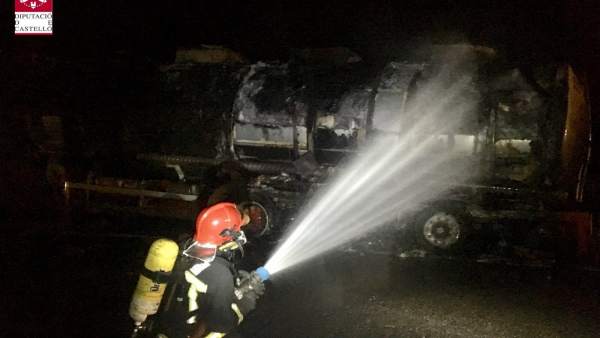 Incendio de un camión en Benicarló Incendio de un camión en Benicarló