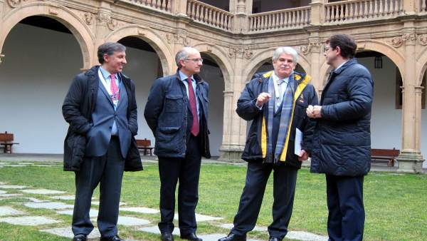 El ministro de Exteriores, Alfonso Dastis, en Salamanca El ministro de Exteriores, Alfonso Dastis, en Salamanca