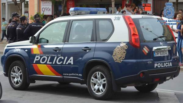 Una patrulla de la Policía Nacional en las calles de la capital Una patrulla de la Policía Nacional en las calles de la capital