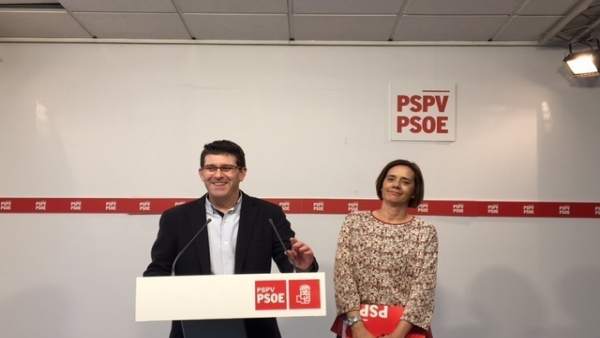 Jorge Rodríguez e Inma Sánchez en rueda de prensa Jorge Rodríguez e Inma Sánchez en rueda de prensa