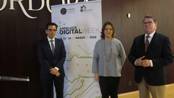 Isabel Ambrosio, Manuel Ortigosa y Fernando Rodríguez del Estal Isabel Ambrosio, Manuel Ortigosa y Fernando Rodríguez del Estal