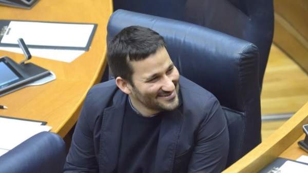 Marzà defèn la llei de plurilingüisme: "D'adoctrinament res, el que hi ha és una bona educació" Marzà defèn la llei de plurilingüisme: "D'adoctrinament res, el que hi ha és una bona educació"