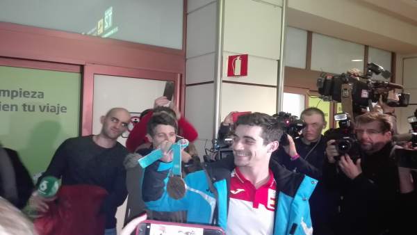 El patinador Javier Fernández a su regreso de PyeongChang El patinador Javier Fernández a su regreso de PyeongChang