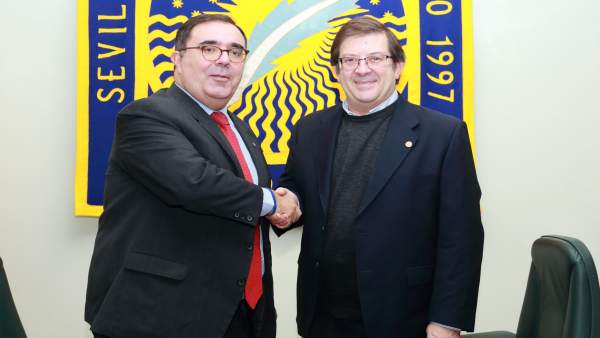 Firma de convenio entre la UPO y Fesac Firma de convenio entre la UPO y Fesac