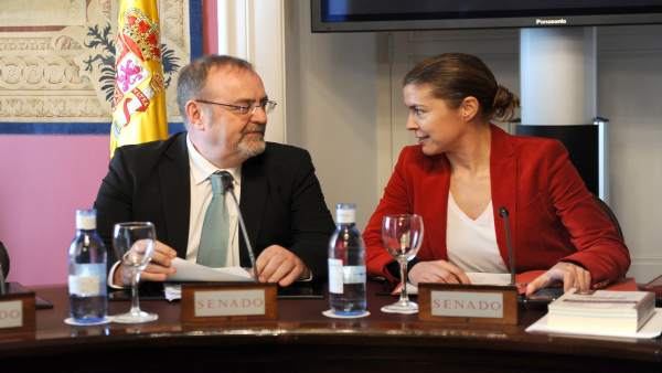 Fernando Rey, junto a la senadora por Zamora Clara San Damián Fernando Rey, junto a la senadora por Zamora Clara San Damián