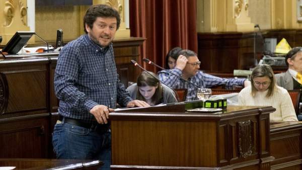 Alberto Jarabo en el Parlament Alberto Jarabo en el Parlament