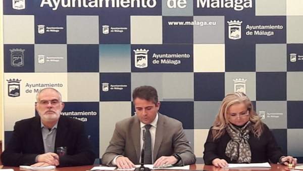 Carlos Conde y Paqui Bazalo en rueda de prensa Carlos Conde y Paqui Bazalo en rueda de prensa