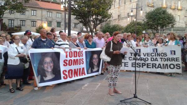 Concentración y marnifestación en apoyo a la familia de Sonia Iglesias Concentración y marnifestación en apoyo a la familia de Sonia Iglesias