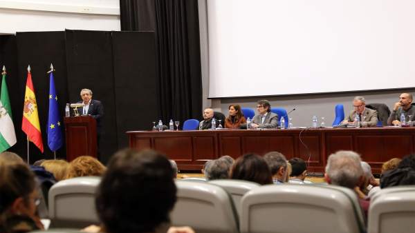 El rector de la UMA, José Ángel Narváez, en un acto El rector de la UMA, José Ángel Narváez, en un acto
